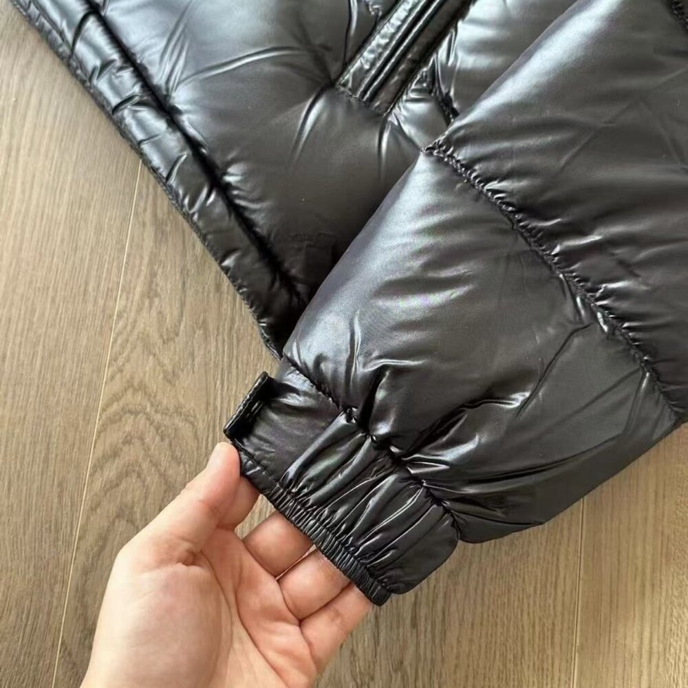 Moncler Men's Maya Down Jacket Size M - Picture 9 of 9